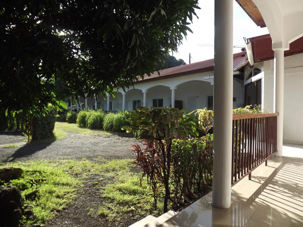 Hotel La Grillade Moroni Exterior photo
